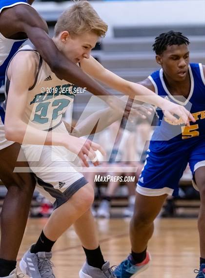 Thumbnail 2 in Oscar Smith @ Hickory photogallery.