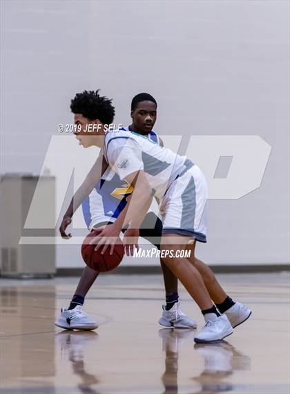 Thumbnail 2 in Oscar Smith @ Hickory photogallery.