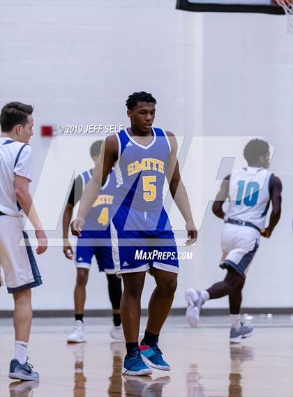 Thumbnail 2 in Oscar Smith @ Hickory photogallery.