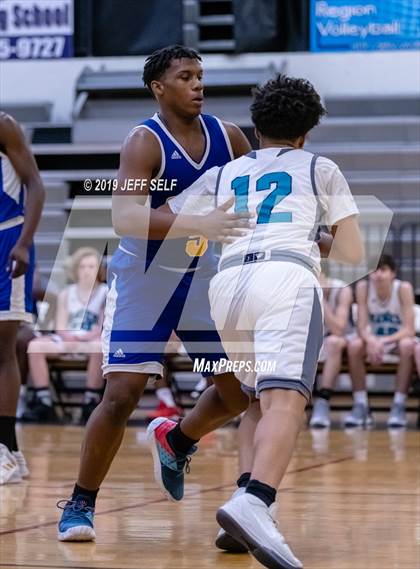 Thumbnail 3 in Oscar Smith @ Hickory photogallery.
