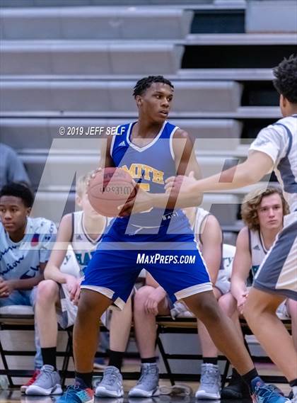 Thumbnail 2 in Oscar Smith @ Hickory photogallery.