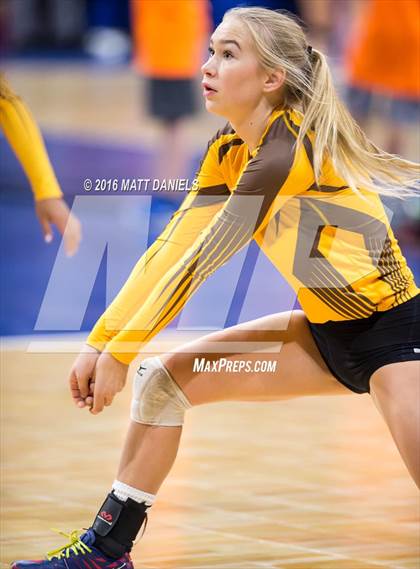 Thumbnail 2 in Montrose vs. Thomas Jefferson (CHSAA 4A Playoff) photogallery.