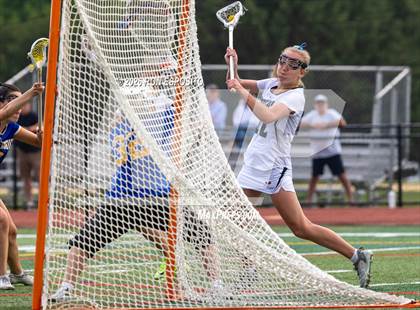 Thumbnail 3 in Westhampton Beach vs Comsewoque photogallery.