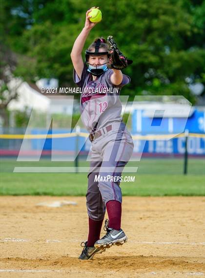 Thumbnail 2 in Garden City vs Calhoun (Sect VIII Class A Round 2) photogallery.