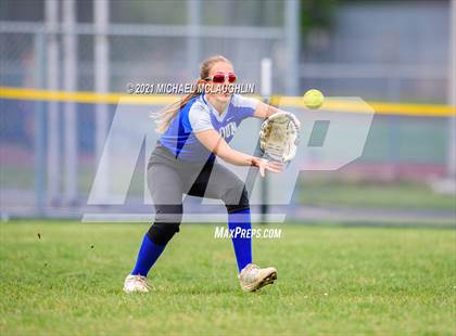 Thumbnail 1 in Garden City vs Calhoun (Sect VIII Class A Round 2) photogallery.