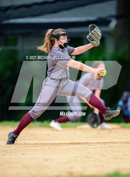 Thumbnail 2 in Garden City vs Calhoun (Sect VIII Class A Round 2) photogallery.
