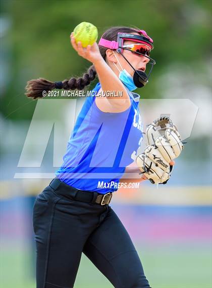Thumbnail 1 in Garden City vs Calhoun (Sect VIII Class A Round 2) photogallery.
