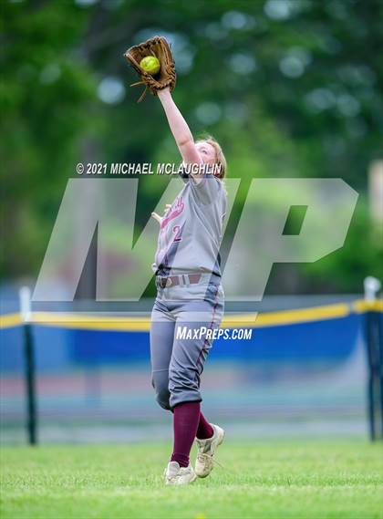 Thumbnail 2 in Garden City vs Calhoun (Sect VIII Class A Round 2) photogallery.