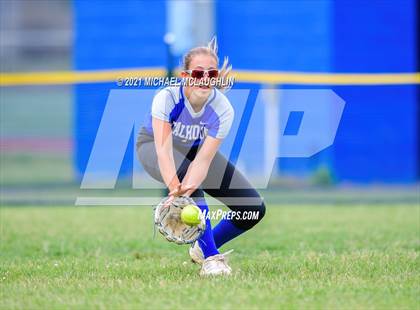 Thumbnail 3 in Garden City vs Calhoun (Sect VIII Class A Round 2) photogallery.