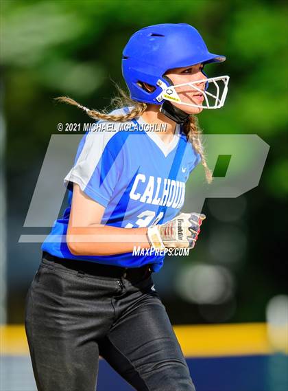 Thumbnail 2 in Garden City vs Calhoun (Sect VIII Class A Round 2) photogallery.