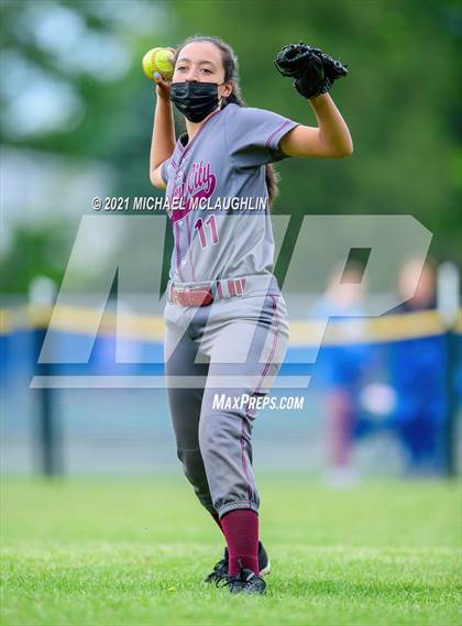 Thumbnail 1 in Garden City vs Calhoun (Sect VIII Class A Round 2) photogallery.