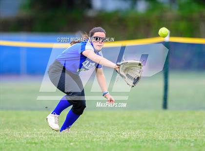 Thumbnail 2 in Garden City vs Calhoun (Sect VIII Class A Round 2) photogallery.