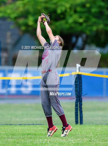 Thumbnail 1 in Garden City vs Calhoun (Sect VIII Class A Round 2) photogallery.