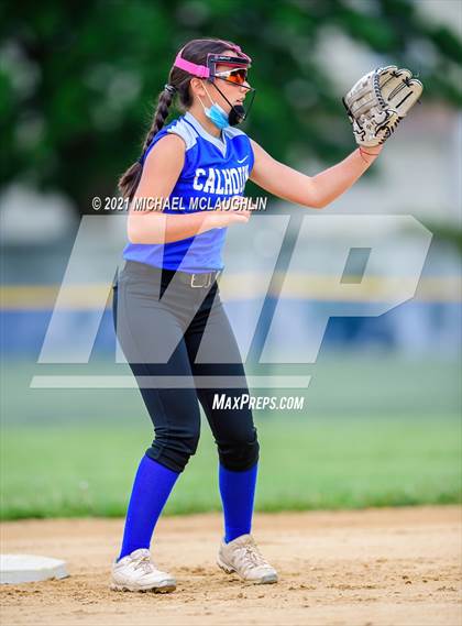 Thumbnail 2 in Garden City vs Calhoun (Sect VIII Class A Round 2) photogallery.