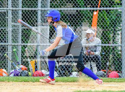 Thumbnail 2 in Garden City vs Calhoun (Sect VIII Class A Round 2) photogallery.