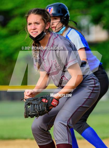 Thumbnail 2 in Garden City vs Calhoun (Sect VIII Class A Round 2) photogallery.