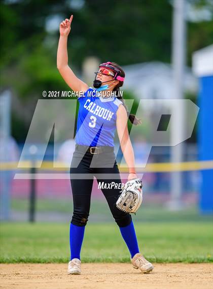 Thumbnail 1 in Garden City vs Calhoun (Sect VIII Class A Round 2) photogallery.