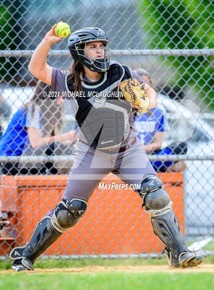 Thumbnail 2 in Garden City vs Calhoun (Sect VIII Class A Round 2) photogallery.