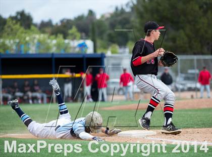 Thumbnail 3 in Hart vs Saugus photogallery.