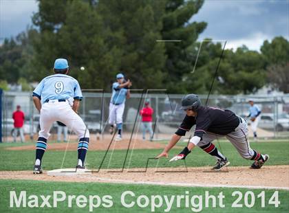 Thumbnail 2 in Hart vs Saugus photogallery.