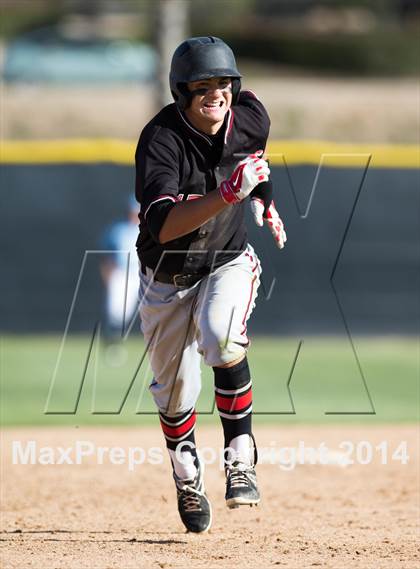 Thumbnail 3 in Hart vs Saugus photogallery.
