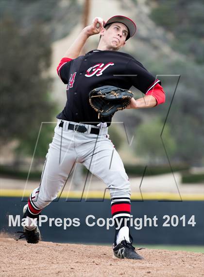 Thumbnail 3 in Hart vs Saugus photogallery.