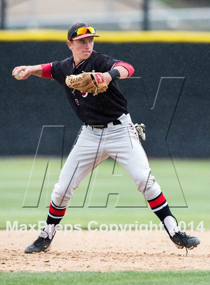 Thumbnail 3 in Hart vs Saugus photogallery.