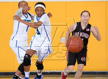 Thumbnail 1 in Rio Hondo Prep vs. Price (CIF D6 Final) photogallery.