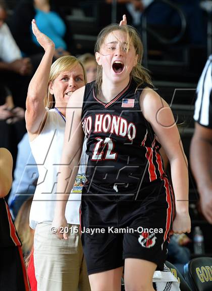 Thumbnail 2 in Rio Hondo Prep vs. Price (CIF D6 Final) photogallery.