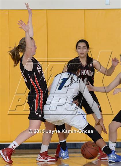 Thumbnail 2 in Rio Hondo Prep vs. Price (CIF D6 Final) photogallery.