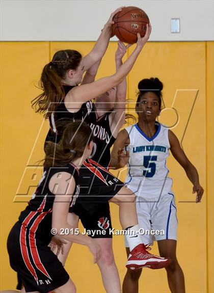 Thumbnail 1 in Rio Hondo Prep vs. Price (CIF D6 Final) photogallery.