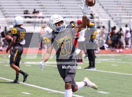 Thumbnail 3 in DeSoto Central @ Starkville (Spring Game) photogallery.