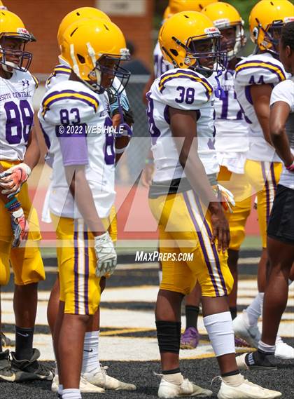 Thumbnail 2 in DeSoto Central @ Starkville (Spring Game) photogallery.