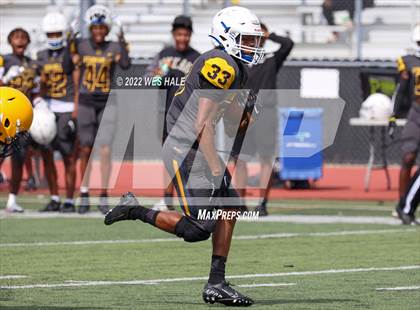 Thumbnail 1 in DeSoto Central @ Starkville (Spring Game) photogallery.