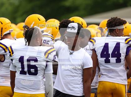Thumbnail 3 in DeSoto Central @ Starkville (Spring Game) photogallery.