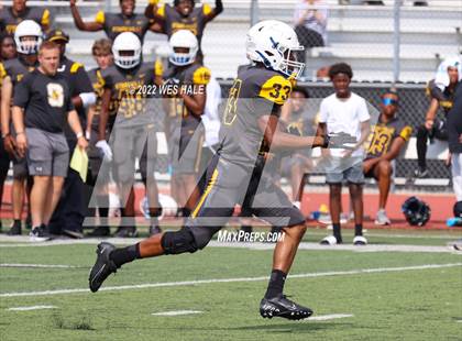 Thumbnail 1 in DeSoto Central @ Starkville (Spring Game) photogallery.