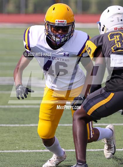 Thumbnail 3 in DeSoto Central @ Starkville (Spring Game) photogallery.