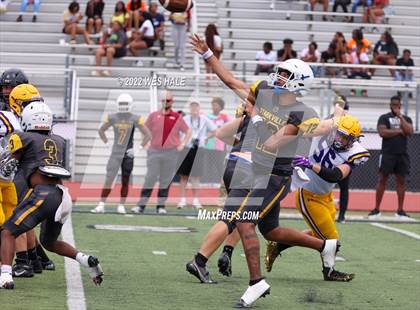 Thumbnail 2 in DeSoto Central @ Starkville (Spring Game) photogallery.