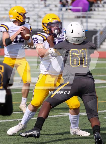 Thumbnail 2 in DeSoto Central @ Starkville (Spring Game) photogallery.