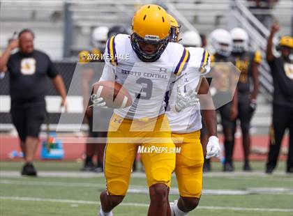 Thumbnail 1 in DeSoto Central @ Starkville (Spring Game) photogallery.