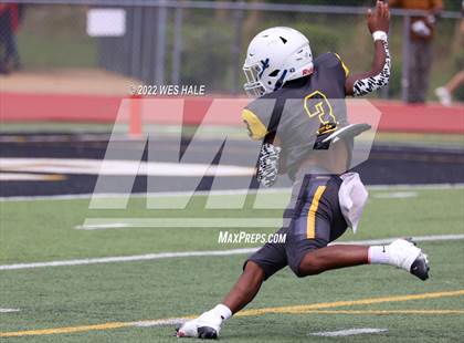 Thumbnail 3 in DeSoto Central @ Starkville (Spring Game) photogallery.