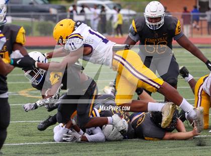 Thumbnail 2 in DeSoto Central @ Starkville (Spring Game) photogallery.