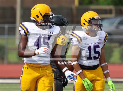 Thumbnail 2 in DeSoto Central @ Starkville (Spring Game) photogallery.