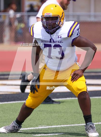 Thumbnail 1 in DeSoto Central @ Starkville (Spring Game) photogallery.