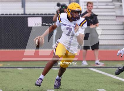 Thumbnail 1 in DeSoto Central @ Starkville (Spring Game) photogallery.