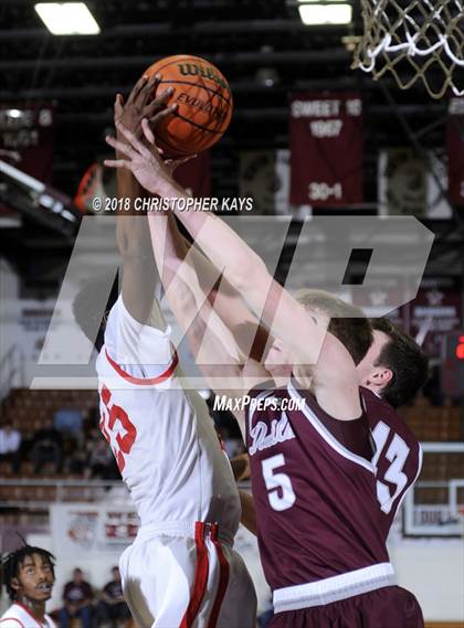 Thumbnail 3 in Meridian vs. Sesser-Valier (Benton Invitational Tournament) photogallery.