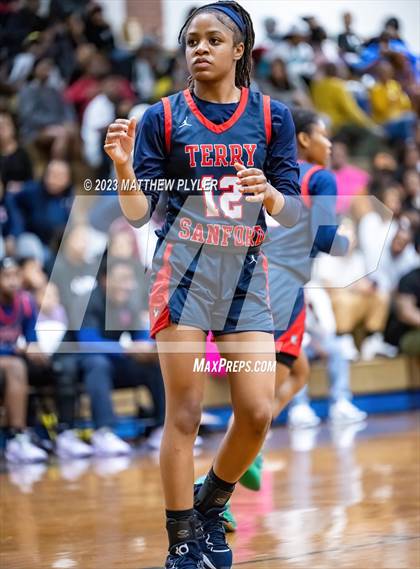 Thumbnail 2 in Terry Sanford vs E.E. Smith (All American Conference Tournament Final) photogallery.