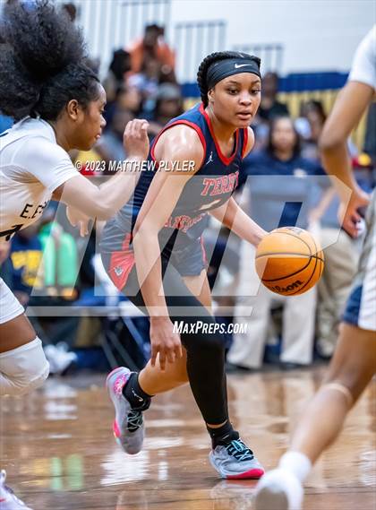 Thumbnail 3 in Terry Sanford vs E.E. Smith (All American Conference Tournament Final) photogallery.