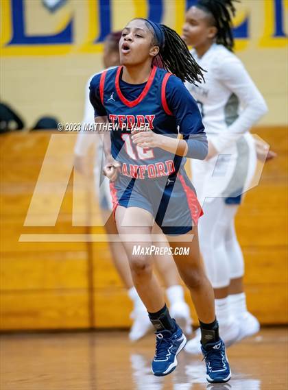 Thumbnail 3 in Terry Sanford vs E.E. Smith (All American Conference Tournament Final) photogallery.