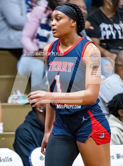 Thumbnail 2 in Terry Sanford vs E.E. Smith (All American Conference Tournament Final) photogallery.